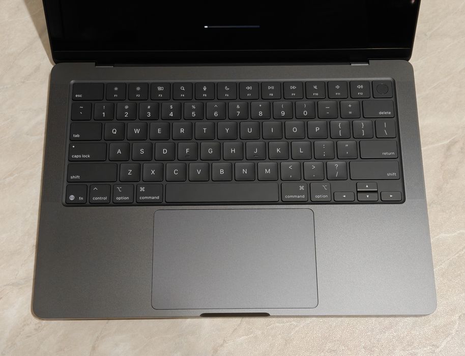 MacBook Pro 14 M5 16/512 2 цикла