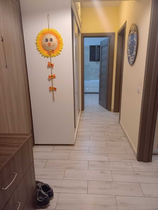 Închiriere apartament 2 camere cu loc parcare propriu