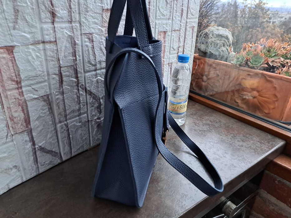 дамска чанта,малка тъмно синя чантичка