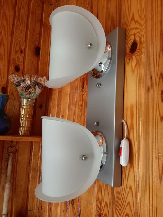 Продаю светильник .