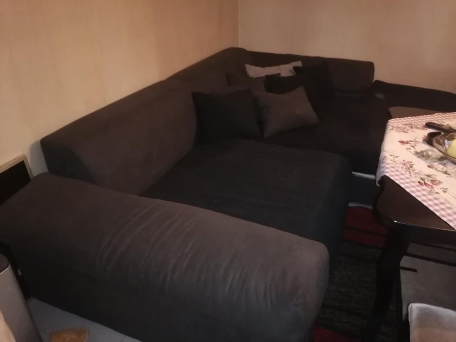 Голям ъглов диван