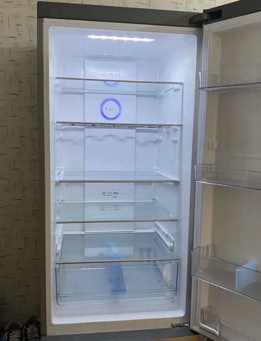Продам холодильник. No Ross