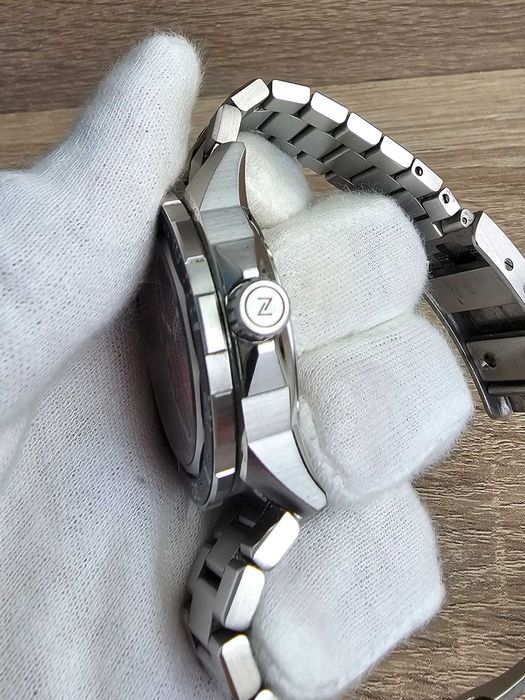 Zelos Swordfish 40mm SS 'Crimson Red'