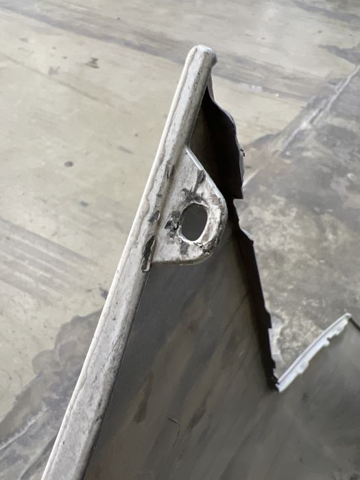 Задний бампер камри 70/75