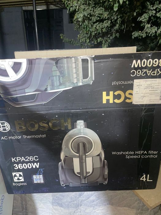 Bosch Пылесос 4L