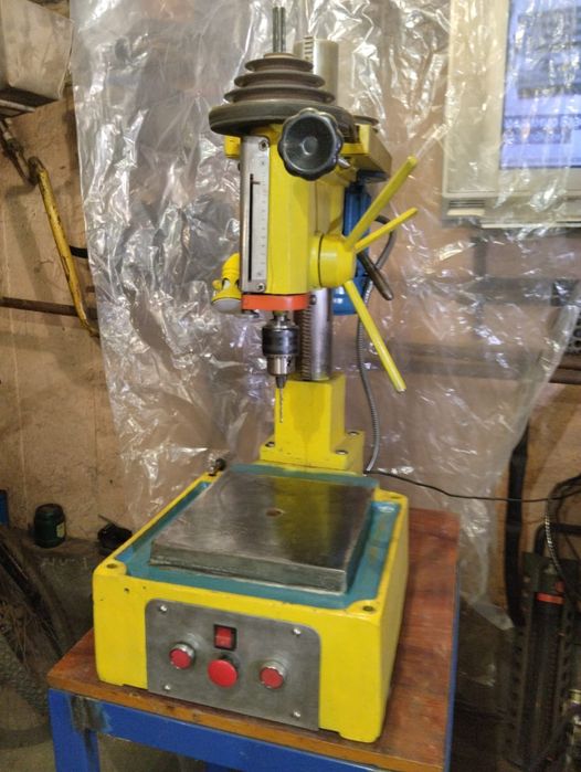 Станок сверлильный