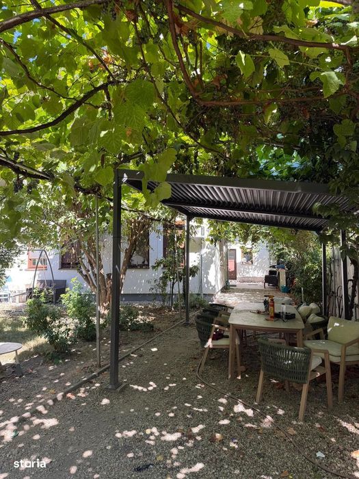 Inchiriere casa 4 camere 91mp curte 300mp gradina Cotroceni Medicina
