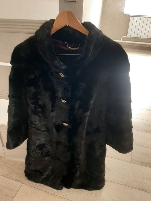 Шуба новая Продам