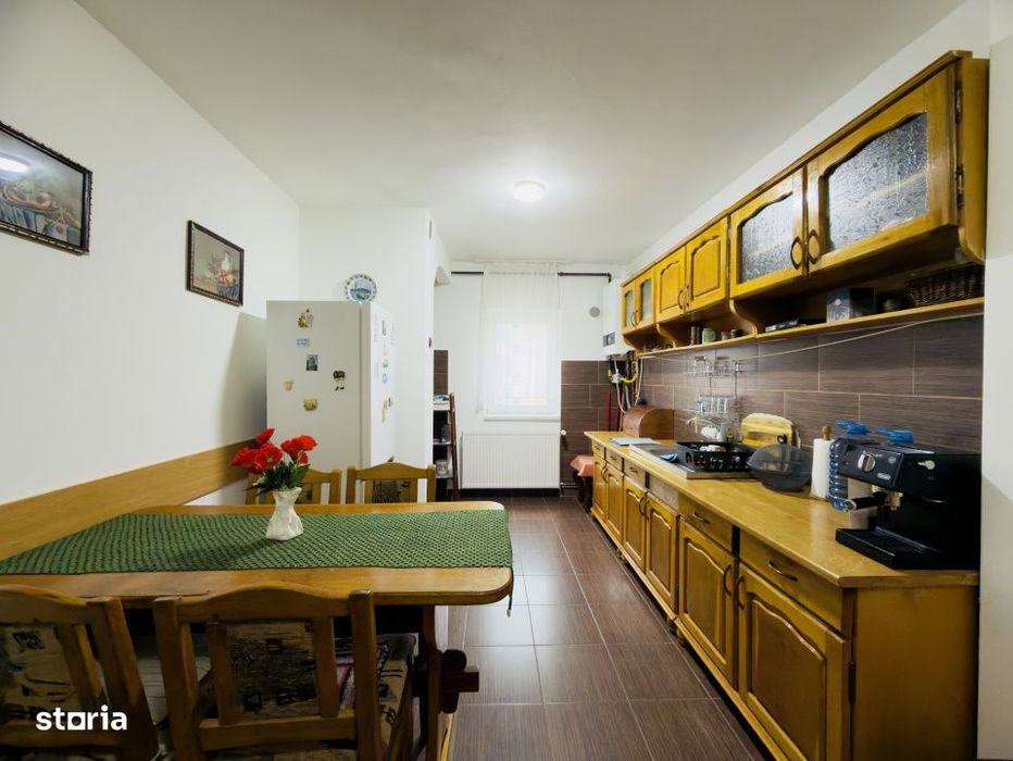 Apartament 4 camere, decomandat, etaj 2, 78mp in Bucovina — fotografia 3