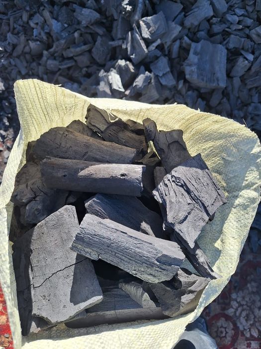 Приму древесный уголь