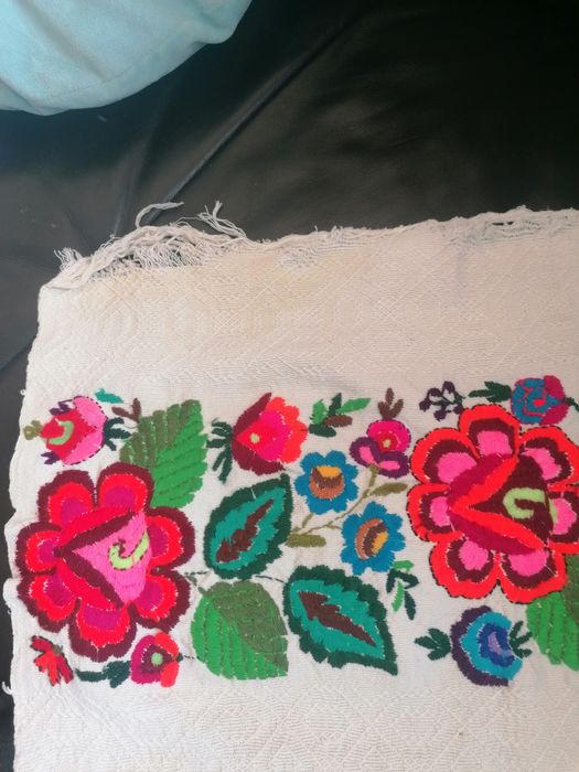 Fețe de masa, stergura, mici defecte