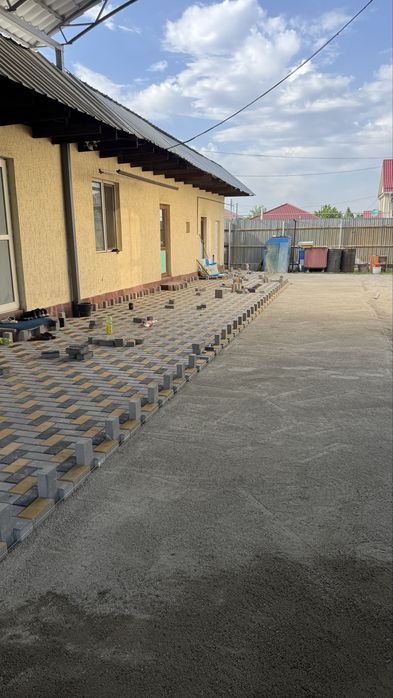 Укладка брусчатки, Тратуарный плитка.