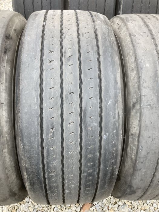 Гуми за камион 385-55-22.5