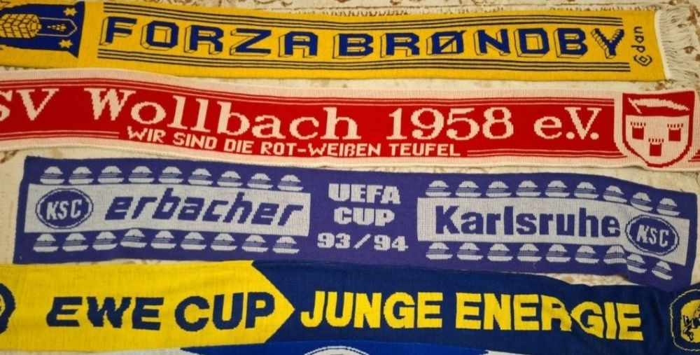 Шалове на футболни отбори