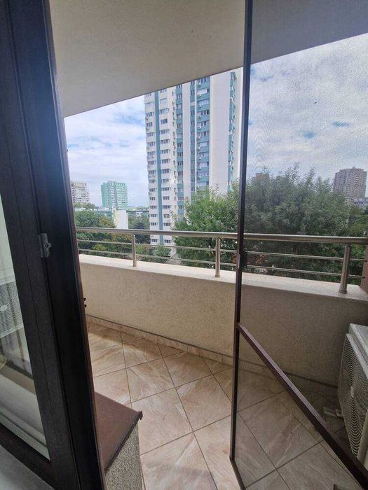 Дава се под наем Двустаен апартамент в Бургас, Зорница - 66 кв.м за 459 € - Снимка #4