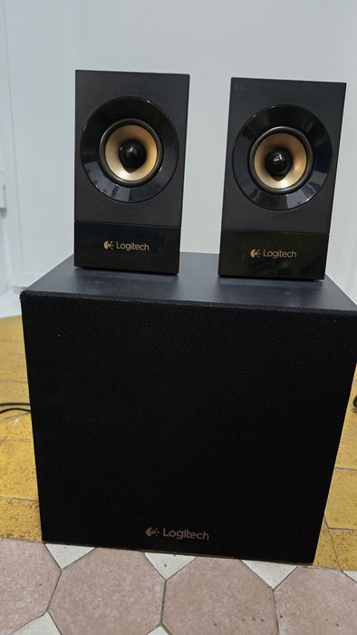 Boxe Logitech Z533 in stare perfecta estetica/functionala