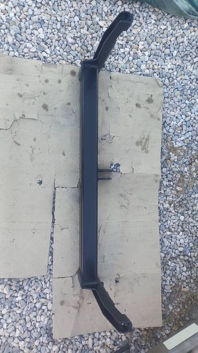 Продавам теглич за Тойота Корола Версо с сваляема кука за 2008г.