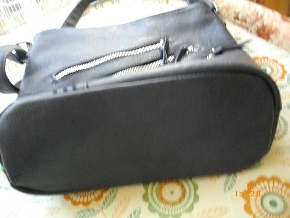 Продавам  нова дамска  чанта