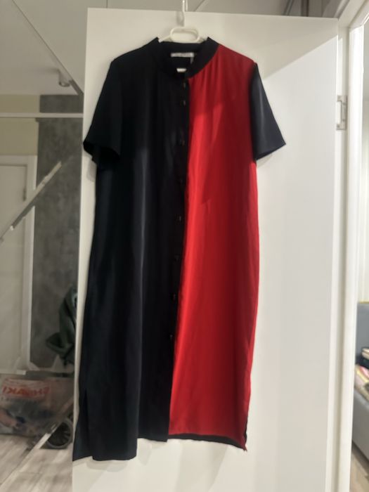 Платья, пиджаки, кофточки, двойки новые.