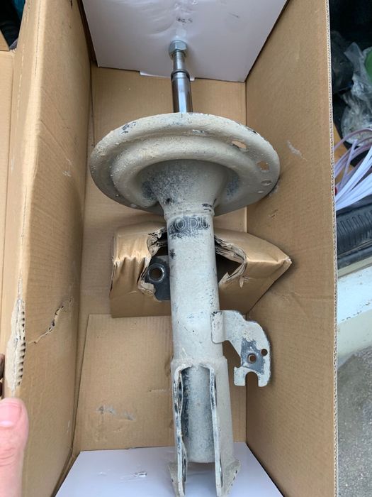 Амортизатор камри 35 бу