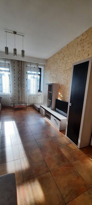 Apartament de vanzare mobilat si utilat