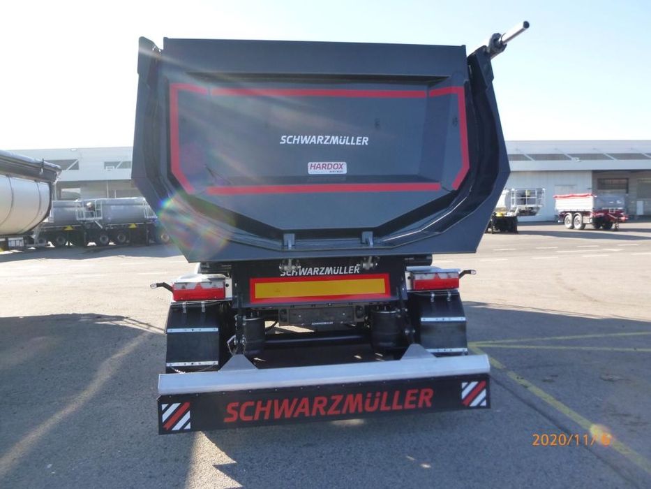Semiremorca Schwarzmuller