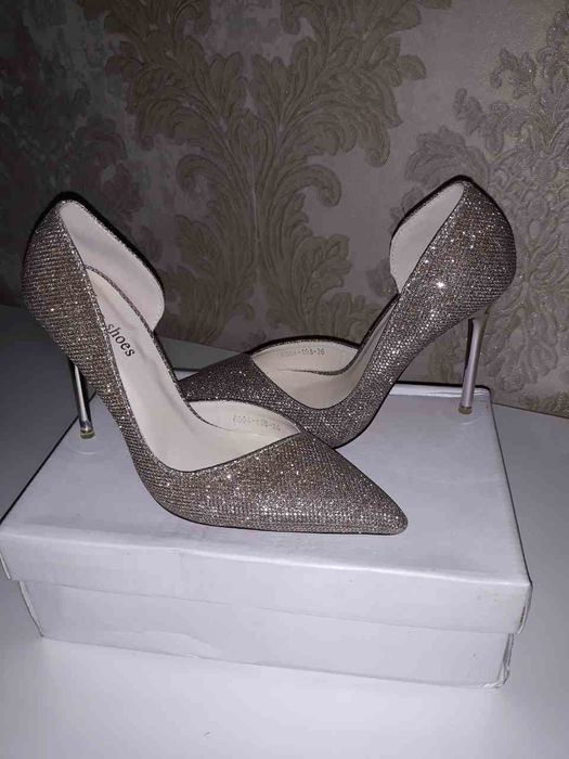 Вечерки туфли от 350 тыс,  35,36,37