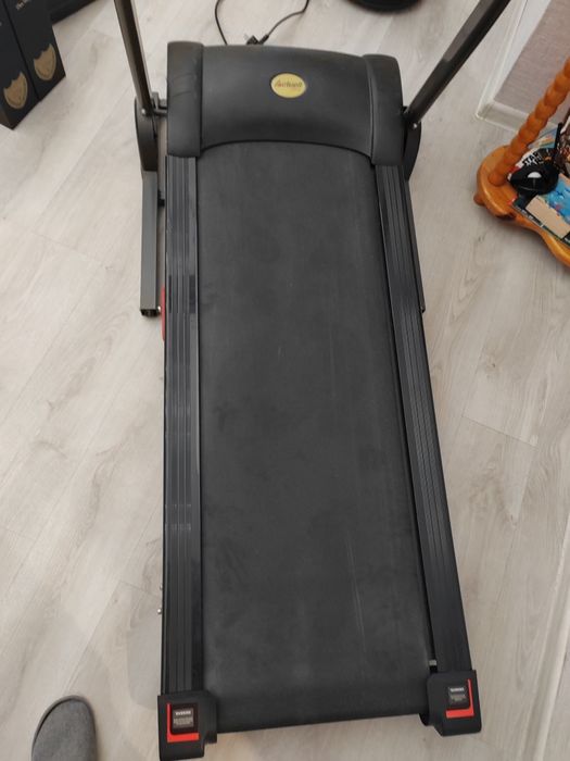 Бягаща пътека за ремонт