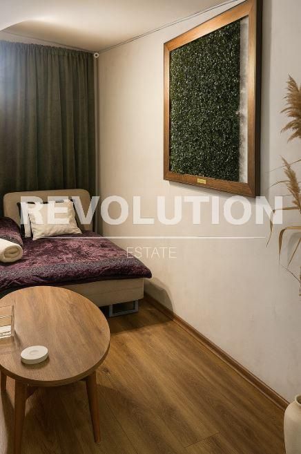 Дава се под наем Едностаен апартамент в Варна, Спортна зала - 40 кв.м за 350 € - Снимка #2