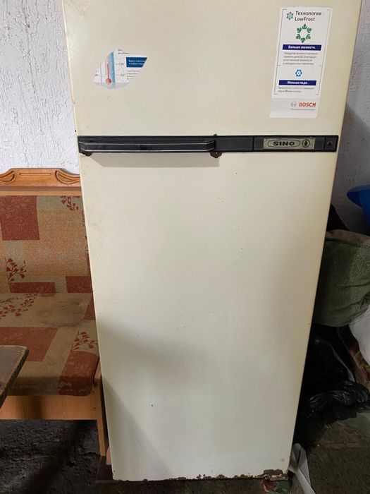 Продам холодильник