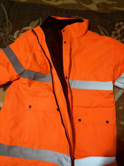 Scurtă impermeabilă