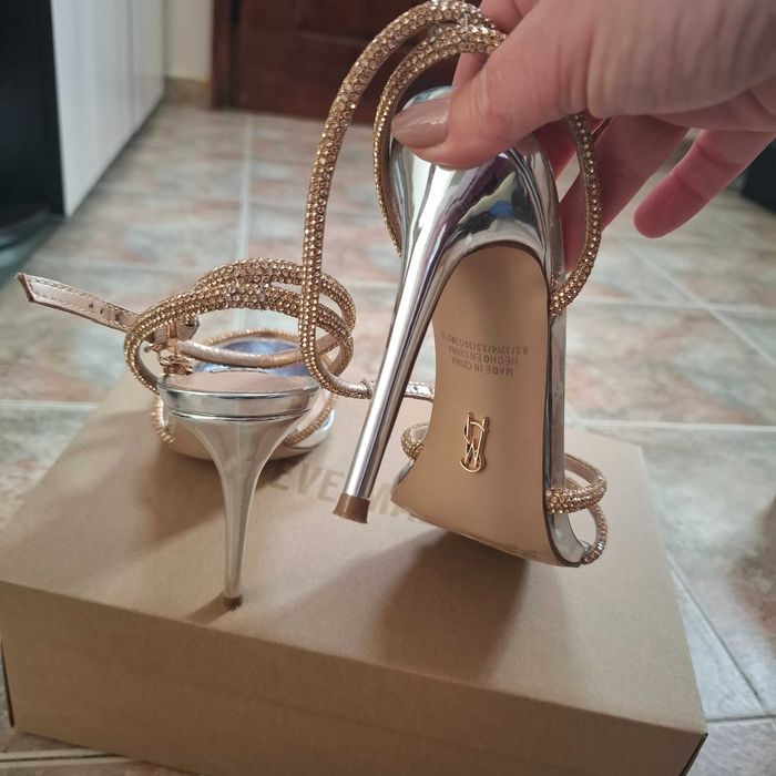 Сандали Steve Madden р.37