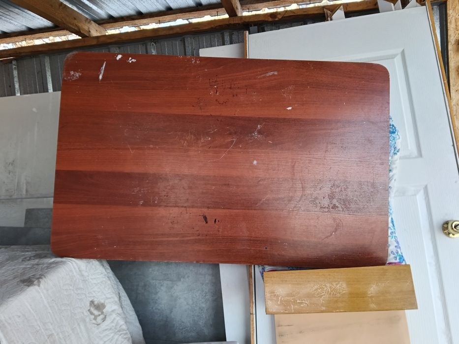 Продам стол, кухонный.