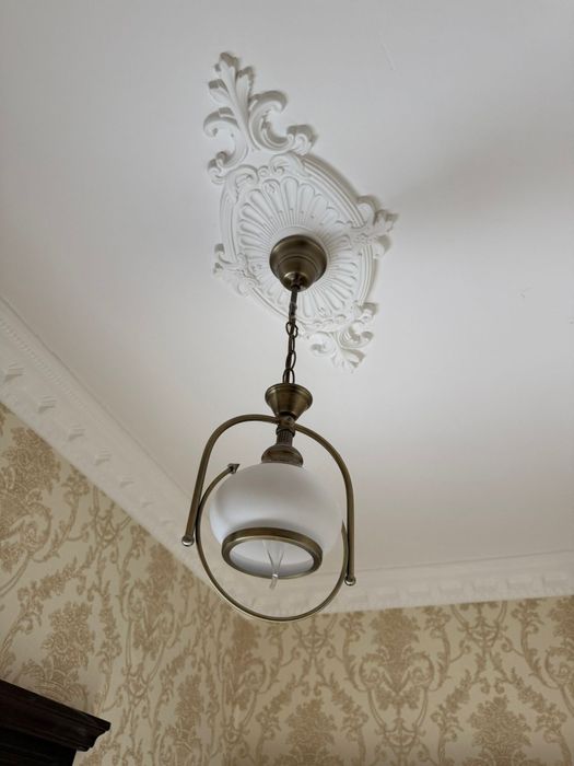 Corpuri de iluminat stil clasic