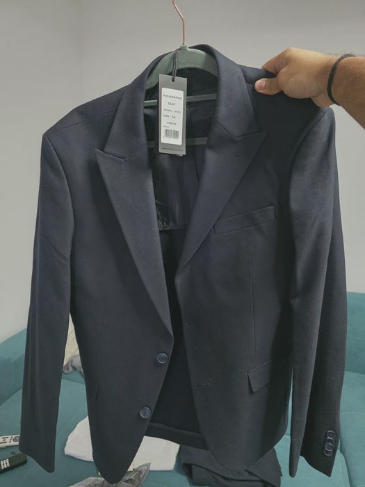 costum barbati pentru evenimente