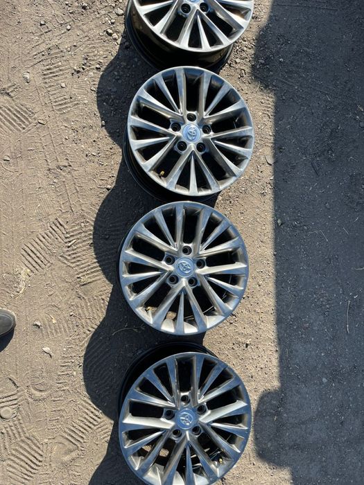 Продам диски размер 16