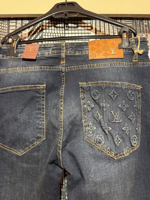 vand blugi louis vitton