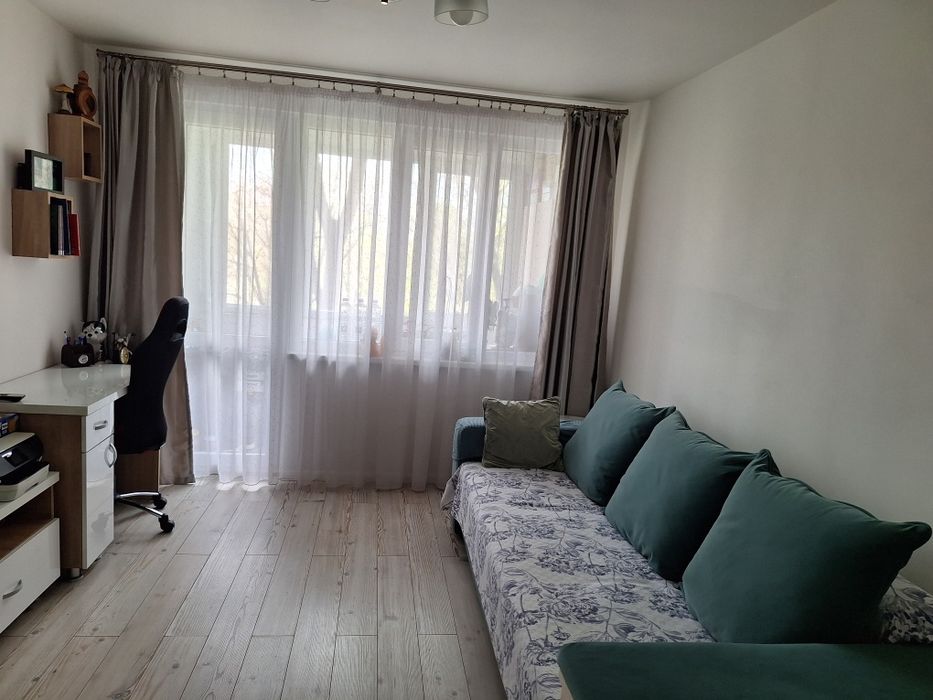 Vand apartament 2 camere Moghioros parc