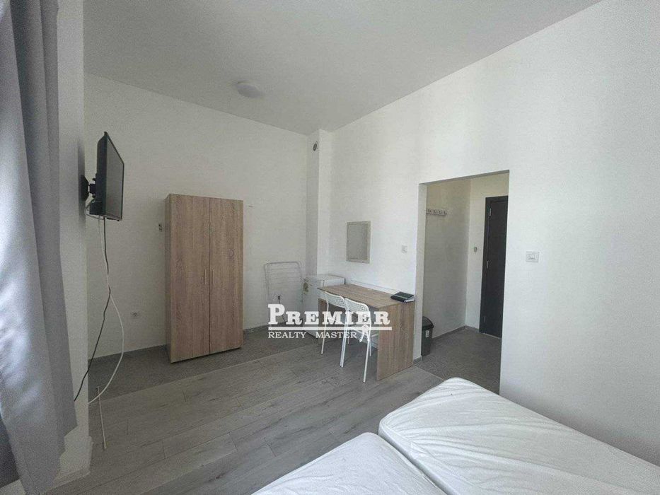 Студио с ниска такса на първа линия в Поморие