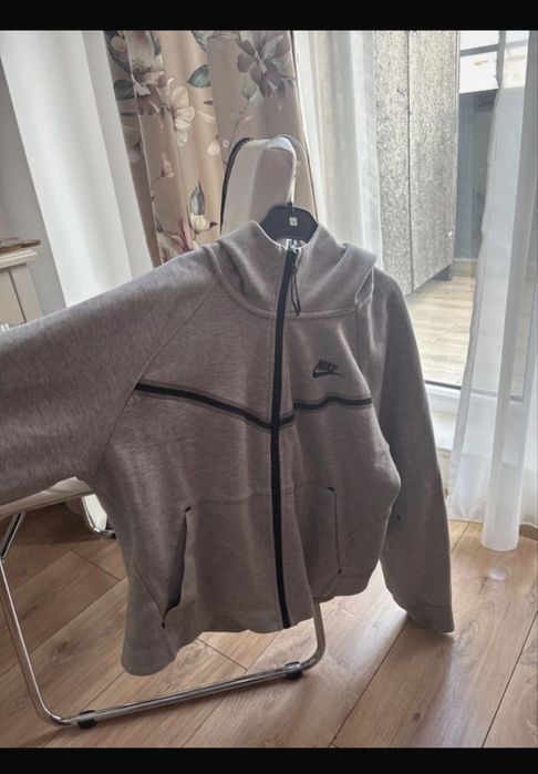 Nike tech fleece femei gri