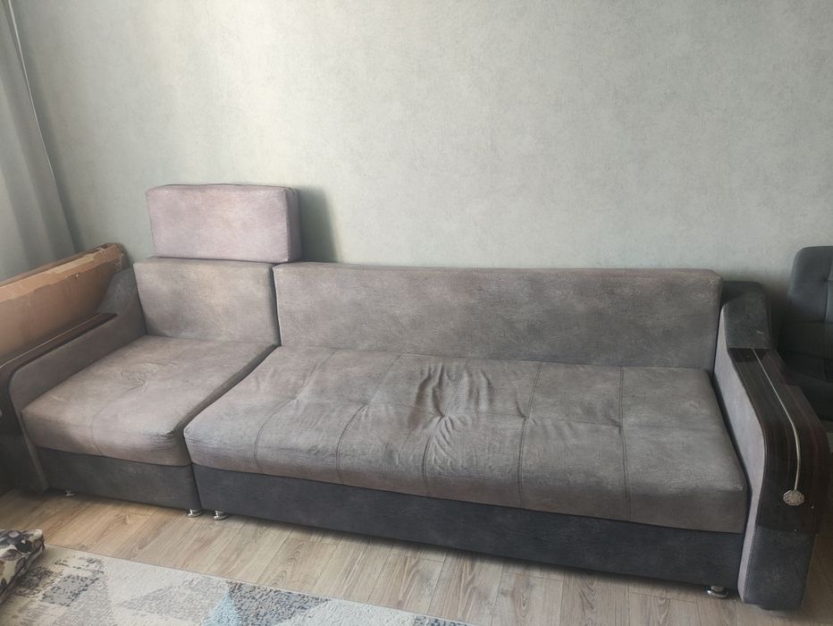 Угловой диван раскладной б/у