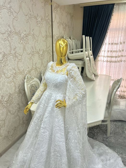 Yangi kelin libosi sotiladi