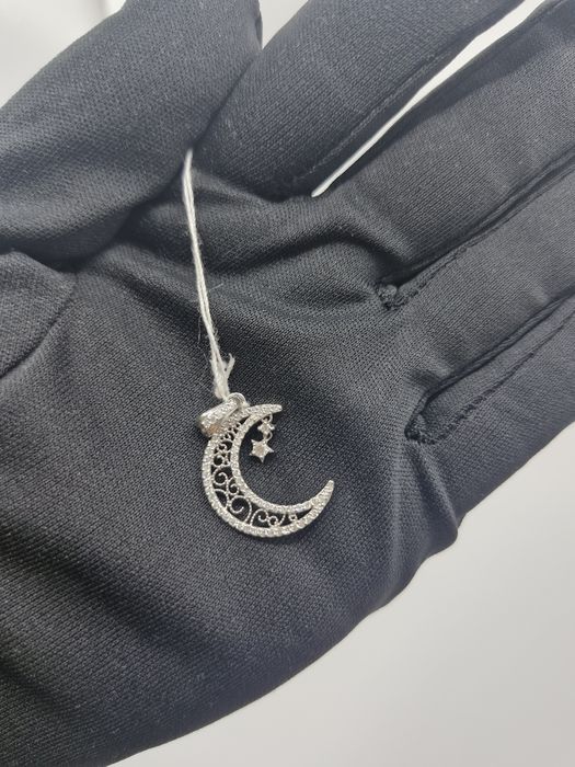 Kulon luna zolota brilant