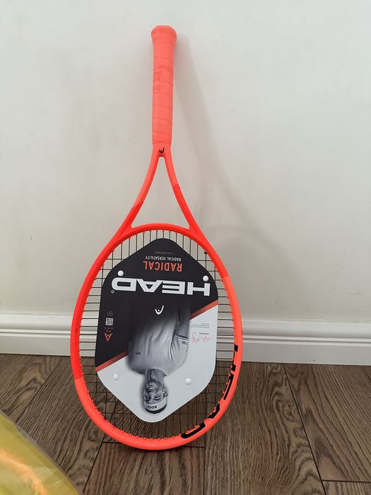 Racheta HEAD Radical Pro,cap 98,315 grame,noua!