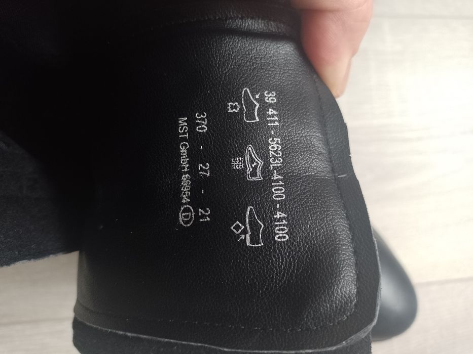 Ghete de piele Bugatti