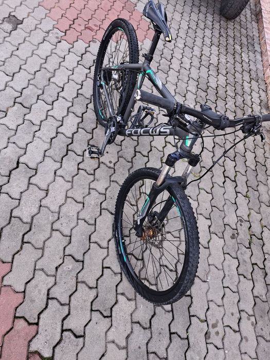 Vând bicicleta focus whistler sport series