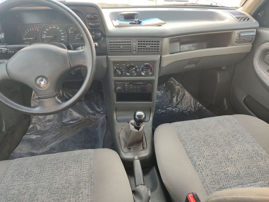 Продаётся Нексия 1 .