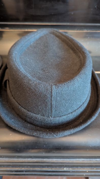 Шапки - бомбета, неизползвани