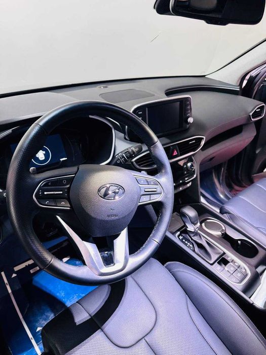 Продам Hyndai Santa Fe 2020 FULL 7 местный