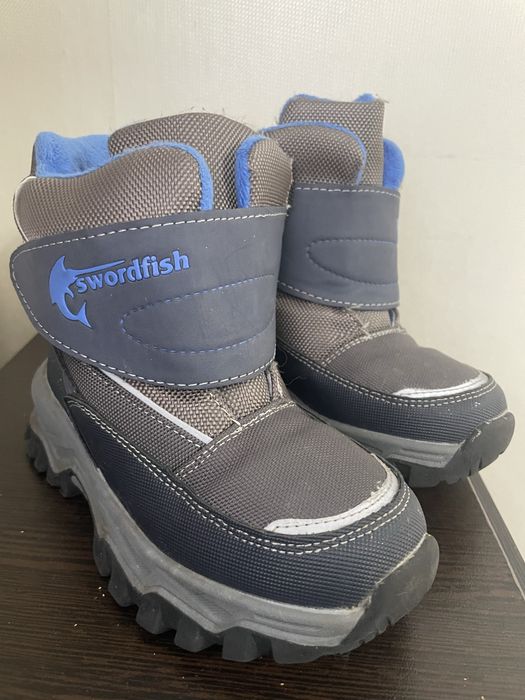 Продаются сапоги на мальчика